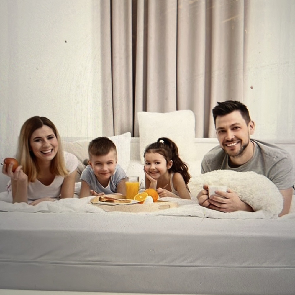 Utopia Bedding zippered mattress encasement- Queen NWT